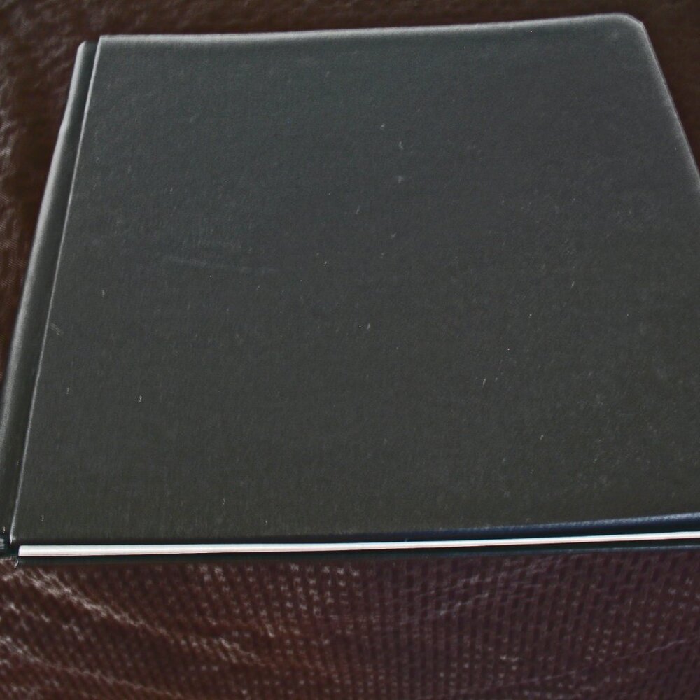 Creative Memories 12x12 Photos album Black with Pages Old Size.